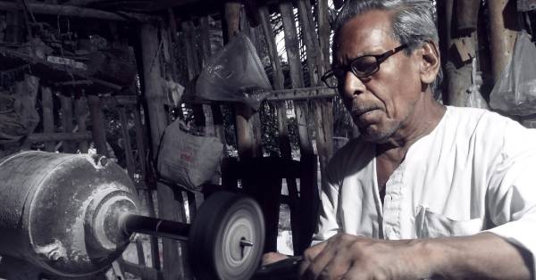 Interview of Santosh Sau, the folk artist of Bengal