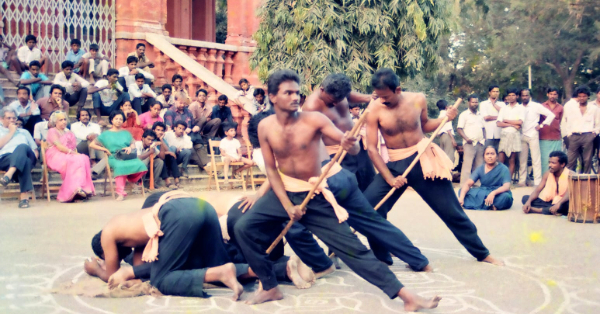 Performance of Chennai Kalai Kuzhu