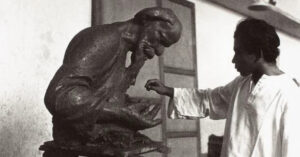 Ramkinkar Baij at work